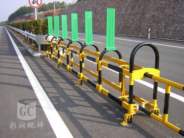 江西公路活动护栏